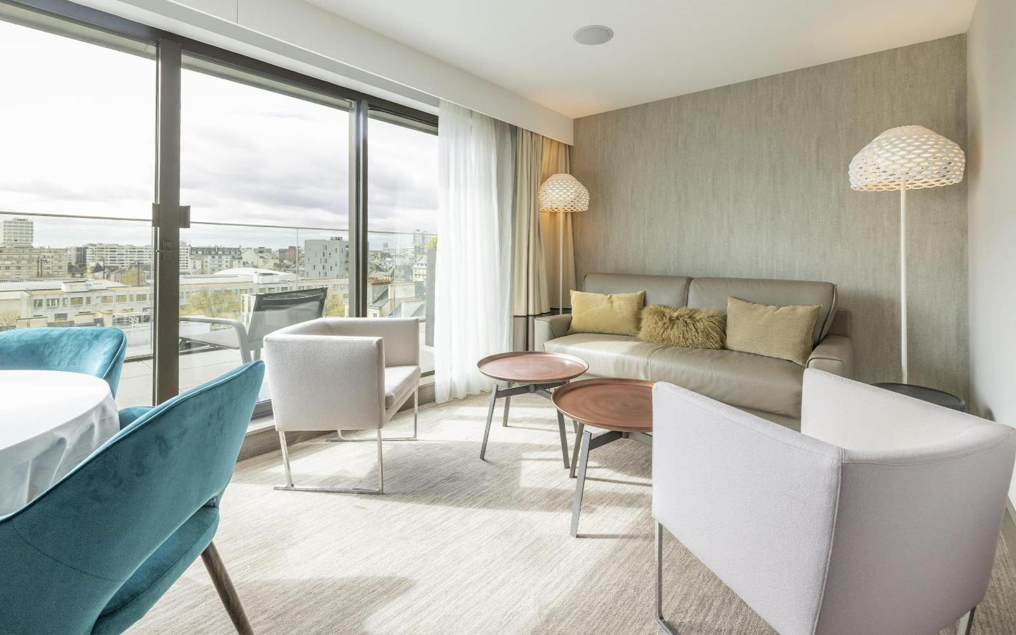 King Suite with Sofa Bed